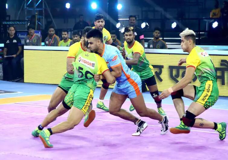 pkl-9 bengal warriors beat patna pirates manninder singh PKL 9: ਬੰਗਾਲ ਵਾਰੀਅਰਜ਼ ਨੇ ਪਟਨਾ ਪਾਈਰੇਟਸ ਨੂੰ ਹਰਾ ਕੇ ਲਾਈ ਜਿੱਤ ਦੀ ਹੈਟ੍ਰਿਕ, ਮਨਿੰਦਰ ਸਿੰਘ ਦਾ ਇੱਕ ਹੋਰ ਸੁਪਰ 10