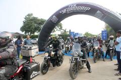 In Pics : हेल्मेट जनजागृतीसाठी पुण्यात 150 बायकर्सची बाईक रॅली, मिळाला जोरदार प्रतिसाद