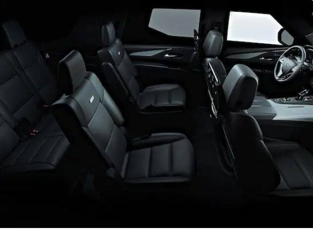 ਕੀਮਤ ਦੀ ਗੱਲ ਕਰੀਏ ਤਾਂ ਇਸ ਪਾਵਰਫੁੱਲ SUV ਦੀ ਸ਼ੁਰੂਆਤੀ ਕੀਮਤ 249,000 ਡਾਲਰ (2.04 ਕਰੋੜ ਰੁਪਏ) ਹੈ, ਜੋ 630,000 ਡਾਲਰ (5.17 ਕਰੋੜ ਰੁਪਏ) ਤੱਕ ਜਾ ਸਕਦੀ ਹੈ।