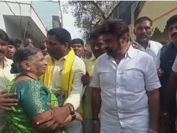 MLA Nandamuri Balakrishna Visited Hindupuram Flood Effected Area Hindupuram News: హిందూపురం ముంపు ప్రాంతాల్లో ఎమ్మెల్యే బాలకృష్ణ పర్యటన