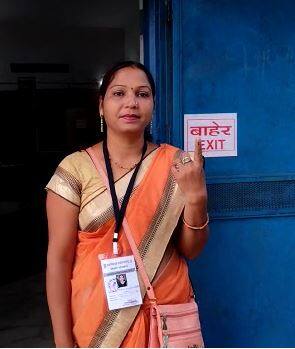 राज्यातील 1 हजार 165 ग्रामपंचायतीसाठी मतदानाला सुरुवात