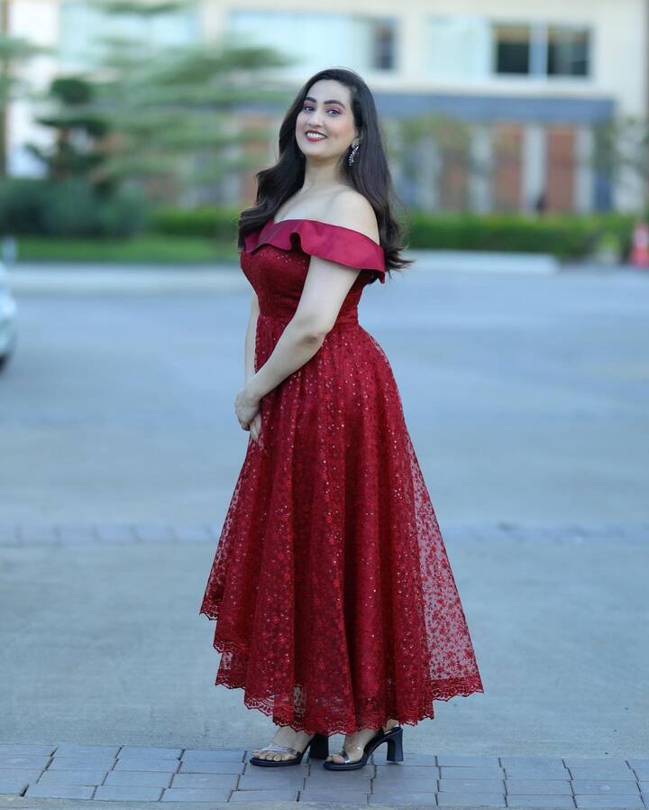 రాఖీ సినిమాలో ఎన్టీఆర్ చెల్లి పాత్ర చేసి మెప్పించింది. Image Credit: Manjusha/ Facebook