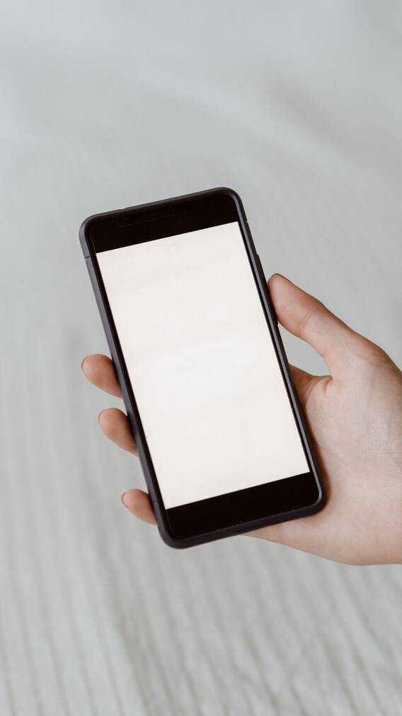 ১০ হাজার টাকারও কমে ভারতে হাজির মোটোরোলার নতুন ফোন