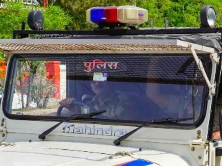 girl accused boyfriend to pressurised for convert and threatened to cut into pieces, Police File FIR in Udaipur Rajasthan ANN Rajasthan News: उदयपुर में युवती को धर्म परिवर्तन का दबाव बना टुकड़े-टुकड़े करने की धमकी, युवक पर मुकदमा दर्ज