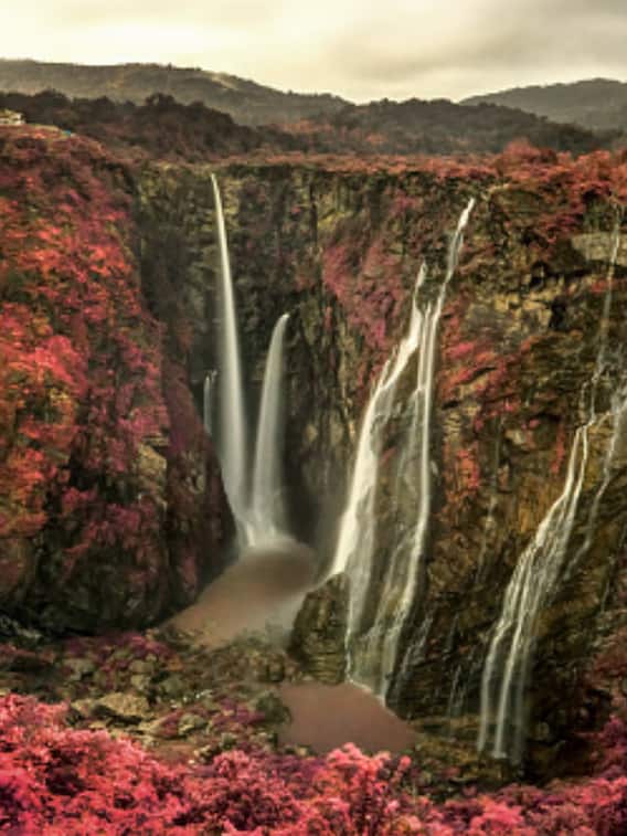 இந்தியாவில் தவறவிடக்கூடாத 10 அற்புதமான அருவிகள்!