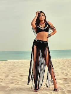 Pics: એથનિલ લૂક છોડી એકદમ બૉલ્ડ ડ્રેસમાં દેખાઇ Rashmika Mandanna, તસવીરોમાં જુઓ........