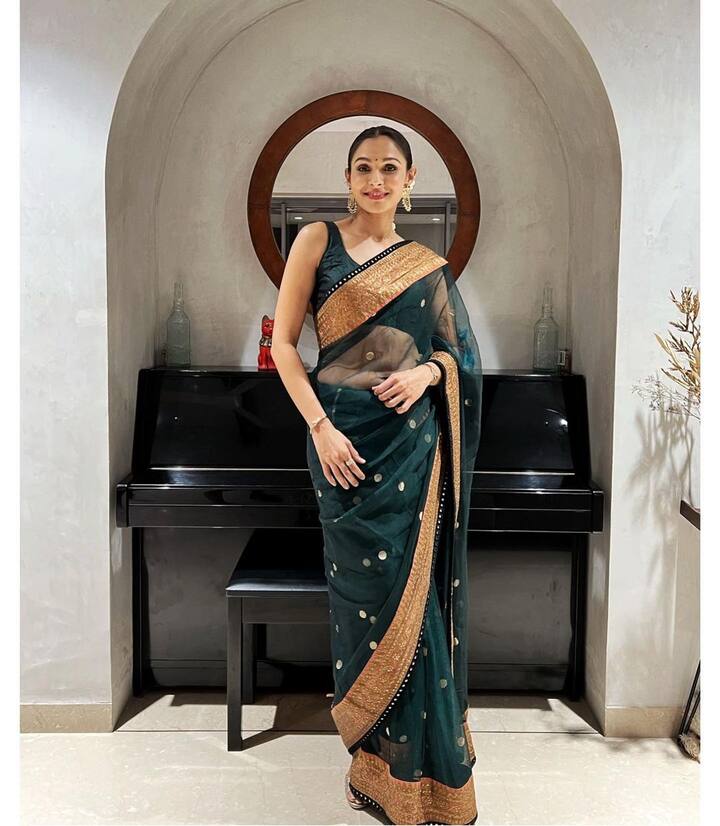 கருப்பு தான் எனக்கு புடிச்ச கலரு