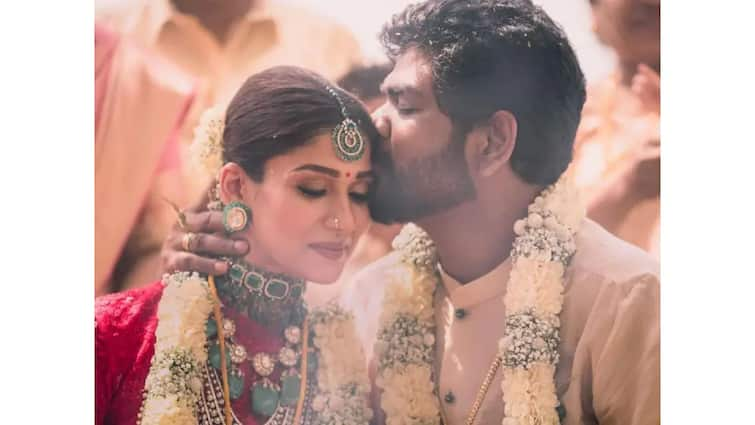 Nayanthara And Vignesh : Nayanthara And Vignesh Shivan Registered Marriage Six Years Ago- Reports Claim Amid Surrogacy Probe Nayanthara And Vignesh: সদ্য নয়, ৬ বছর আগে, সবার অলক্ষ্যে আইনি বিয়ে সেরেছিলেন নয়নতারা-ভিগনেশ!