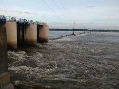 காவிரியில் மீண்டும் வெள்ளப்பெருக்கு - மாயனூர் கதவணைக்கு நீர்வரத்து 1.20 லட்சம் கனஅடியாக உயர்வு