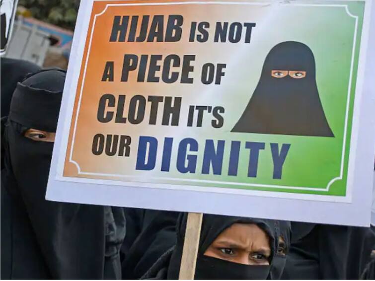 Controversy Erupts In Bihar As College Students Allege They Were Asked To Remove Hijab During Exam On Sunday India News: পরীক্ষাকেন্দ্রে হিজাব খুলতে বলার অভিযোগ, বিতর্ক ঘনাল বিহারে