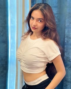 Anushka sen: અનુષ્કા સેને કરાવ્યું નવું ફોટોશૂટ, ફેન્સના ધબકારા વધાર્યા