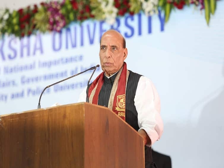 PM Modi Only Second Leader After Mahatma Gandhi To Know Pulse Of People: Rajnath Singh PM Modi Only Second Leader After Mahatma Gandhi To Know Pulse Of People: Rajnath Singh