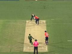 पाकिस्तान के खिलाफ लिविंगस्टोन ने मारा ऐसा तगड़ा छक्का, गेंदबाज समेत पूरी टीम के उड़े होश