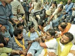 AAP’s Sanjay Singh, Others Detained Outside CBI Headquarters For Violation Of Prohibitory Orders