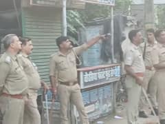 प्रतापगढ़: बीजेपी नेता सुशील सिंह और व्यापारी के बीच भरे बाजार में चले ईंट और पत्थर, अब पुलिस ने...