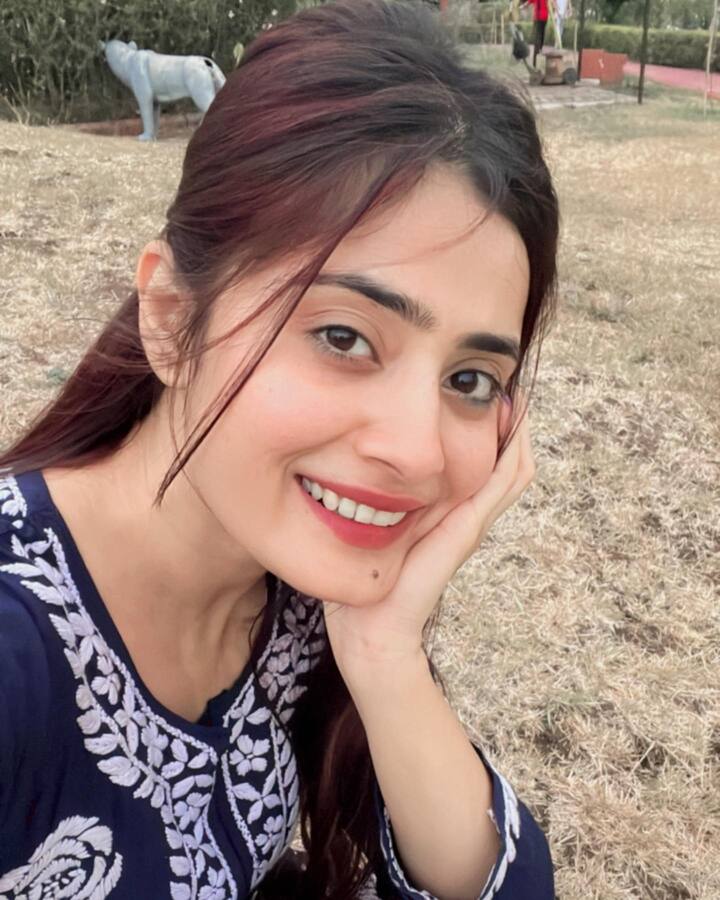 ਵੈਸ਼ਾਲੀ ਠੱਕਰ ਦਾ ਟੀਵੀ ਵਿੱਚ ਡੈਬਿਊ ਸਟਾਰ ਪਲੱਸ ਦਾ ਸਭ ਤੋਂ ਲੰਬਾ ਚੱਲਣ ਵਾਲਾ ਡਰਾਮਾ ਸੀ। 'ਯੇ ਰਿਸ਼ਤਾ ਕਯਾ ਕਹਿਲਾਤਾ ਹੈ' ਜਿਸ 'ਚ ਉਸ ਨੇ 2015 ਤੋਂ 2016 ਤੱਕ ਸੰਜਨਾ ਦਾ ਕਿਰਦਾਰ ਨਿਭਾਇਆ ਸੀ।