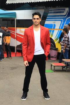 'Thank God' Promotion: রিয়েলিটি অনুষ্ঠানের মঞ্চে ছবির প্রচারে টিম 'থ্যাঙ্ক গড'