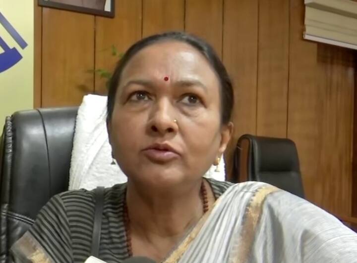 Watch: उत्तराखंड की ACS होम राधा रतूड़ी बोलीं- 'यूपी पुलिस निर्दोष लोगों को पकड़ती है, फिर कहती है केस सुलझा लिया' Uttarakhand ACS Home Radha Raturi statement on Kashipur UP Police and ADG Law Order Prashant Kumar reply to Uttarakhand govt Watch: उत्तराखंड की ACS होम राधा रतूड़ी बोलीं- 'यूपी पुलिस निर्दोष लोगों को पकड़ती है, फिर कहती है केस सुलझा लिया'