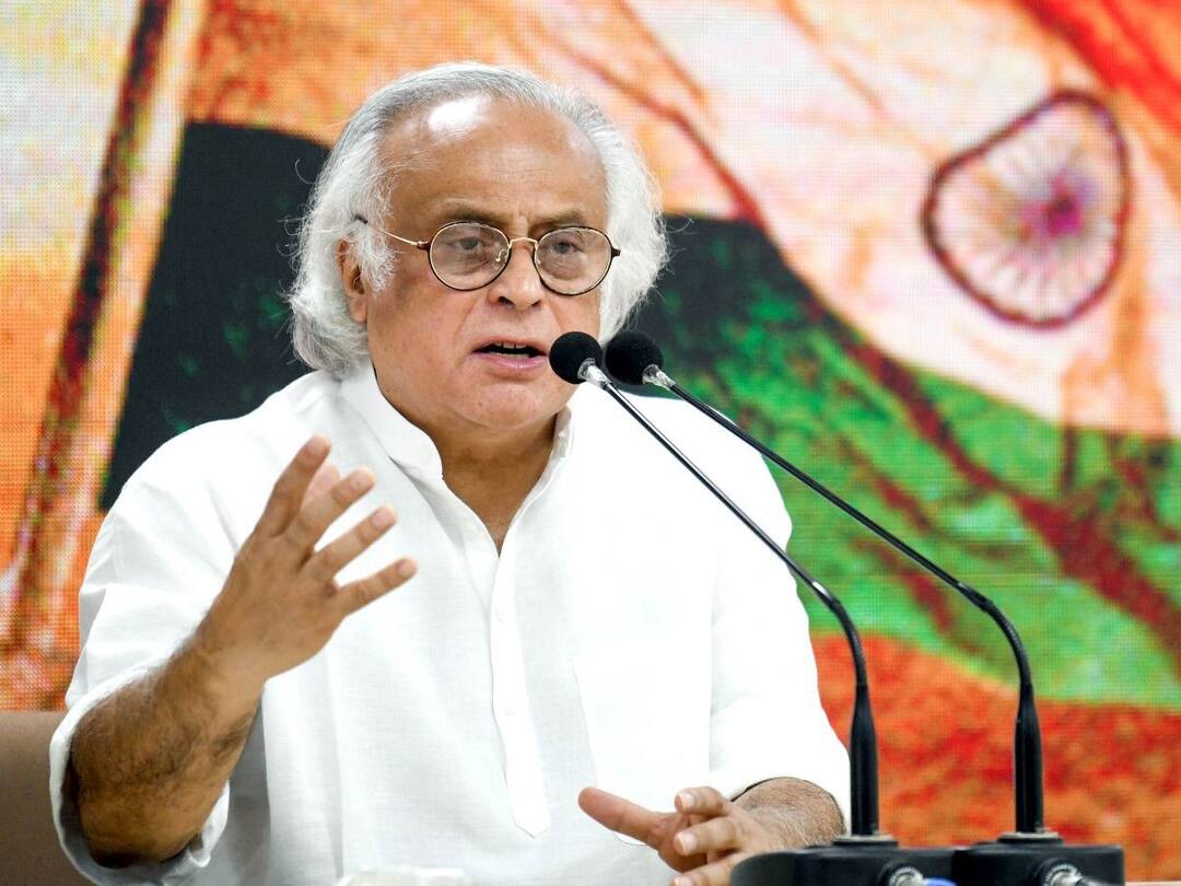Bharat Jodo Yatra: Congress leader Jairam Ramesh comments at Rahul Gandhi Padayatra in Kurnool Congress అధికారంలోకి రాగానే ప్రత్యేక హోదా, పోలవరం నిర్మాణం పూర్తి చేస్తాం: జైరాం రమేష్