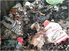 सोनभद्र के स्वास्थ्य केंद्र में जला दी गई लाखों की दवा, हरकत में आए DM ने दिए जांच के आदेश