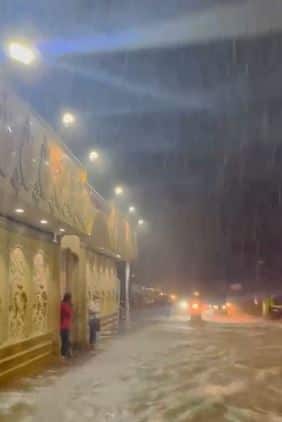 पुण्यात रात्री मुसळधार पाऊस