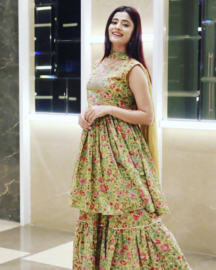 ਵੈਸ਼ਾਲੀ ਦੀ ਮਾਂ ਨੇ ਦੱਸਿਆ ਕਿ ਉਸ ਨੇ ਰਾਹੁਲ ਅਤੇ ਉਸ ਦੀ ਪਤਨੀ ਨੂੰ ਘਰ ਬੁਲਾ ਕੇ ਸਮਝਾਇਆ ਸੀ, ਪਰ ਉਹ ਨਹੀਂ ਮੰਨੀ, ਉਸ ਦੀ ਪਤਨੀ ਨੇ ਵੀ ਰਾਹੁਲ ਨੂੰ ਸਹੀ ਮੰਨਦਿਆਂ ਕਿਹਾ ਕਿ ਮੇਰਾ ਪਤੀ ਠੀਕ ਹੈ, ਵੈਸ਼ਾਲੀ ਗ਼ਲਤ ਹੈ, ਉਸ ਨੇ ਰਾਹੁਲ ਨੂੰ ਫਸਾਇਆ ਹੈ। ਜਿਸ ਕਾਰਨ ਮੇਰਾ ਘਰ ਬਰਬਾਦ ਹੋ ਰਿਹਾ ਹੈ ਪਰ ਰਾਹੁਲ ਦੀ ਵਜ੍ਹਾ ਨਾਲ ਵੈਸ਼ਾਲੀ ਦੀ ਜ਼ਿੰਦਗੀ ਬਰਬਾਦ ਹੋ ਗਈ।