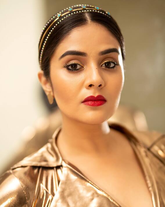 Sreemukhi: శ్రీముఖి ముందు బాలీవుడ్ హీరోయిన్లు కూడా పనికిరారేమో