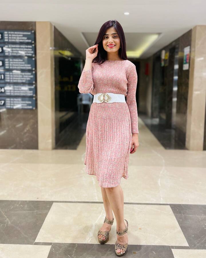 ਉਸਨੇ ਆਪਣੇ ਨੋਟ ਵਿੱਚ ਖੁਲਾਸਾ ਕੀਤਾ ਕਿ ਦੋਸ਼ੀ ਉਸਨੂੰ ਪਰੇਸ਼ਾਨ ਕਰ ਰਿਹਾ ਸੀ ਅਤੇ ਉਹ ਚਾਹੁੰਦੀ ਸੀ ਕਿ ਕਾਨੂੰਨ ਉਸਨੂੰ ਸਜ਼ਾ ਦੇਵੇ। ਹੁਣ Vaishali Takkar ਦੇ ਭਰਾ ਨੀਰਜ ਨੇ ਮੀਡੀਆ ਨਾਲ ਗੱਲ ਕੀਤੀ ਅਤੇ ਰਾਹੁਲ ਬਾਰੇ ਜਾਣਕਾਰੀ ਸਾਂਝੀ ਕੀਤੀ।