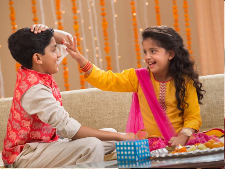 Bhai Dooj 2022: Legends Behind Celebrating This Traditional Ceremony Bhai Dooj 2022: Legends Behind Celebrating This Traditional Ceremony