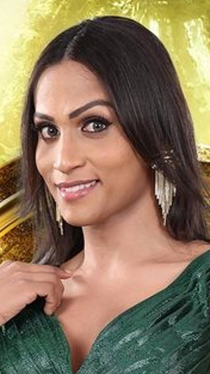 ஷிவின் கணேசன் ரூ.15,000 - ரூ18,000