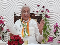 'I Feel Ashamed As An Indian', Says Kerala Guv Arif Mohammad Khan On Killings Of Pandits In Kashmir