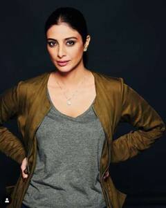 Tabbu House Photos: बेहद लग्जरी लाइफ जीती हैं तब्बू, मुंबई के अलावा गोवा-हैदराबाद में भी है एक्ट्रेस का आलीशान बंगला