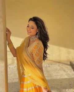 Shweta Tiwari Photos : प्रसिद्ध अभिनेत्री श्वेता तिवारीचा खास लूक; फोटो चर्चेत!