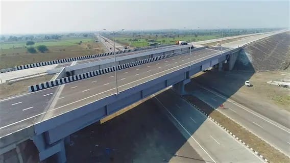 वाजेगाव-बाफना टी-पॉइंट पुलाच्या कामाला वेग; सुरक्षेसाठी समन्वय समिती स्थापन करण्याचे निर्देश वाजेगाव-बाफना टी-पॉइंट पुलाच्या कामाला वेग; सुरक्षेसाठी समन्वय समिती स्थापन करण्याचे निर्देश