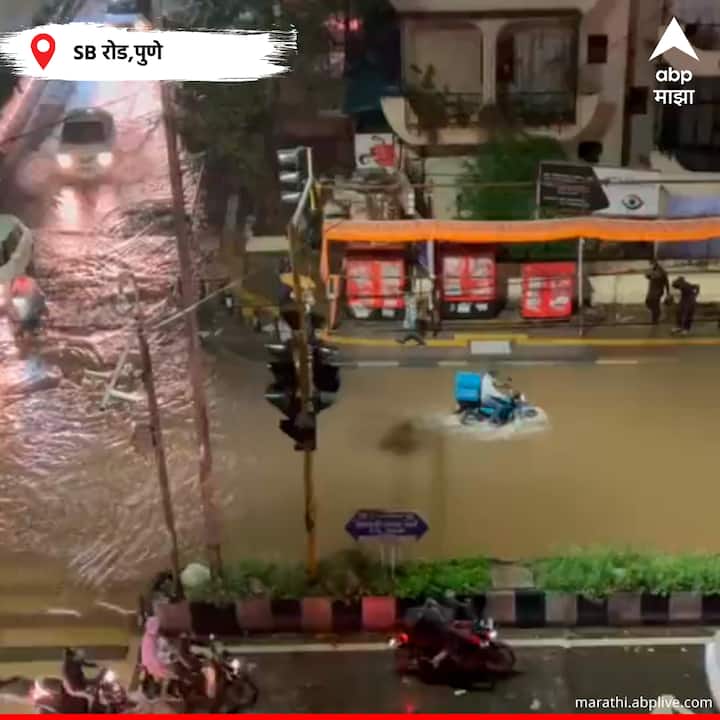 रस्त्यावर गुडघाभर पाणी