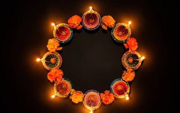 Diwali 2022 Rangoli : यंदाच्या दिवाळीला बनवा आणखी खास; 'या' हटके रांगोळींनी घराची शोभा वाढवा