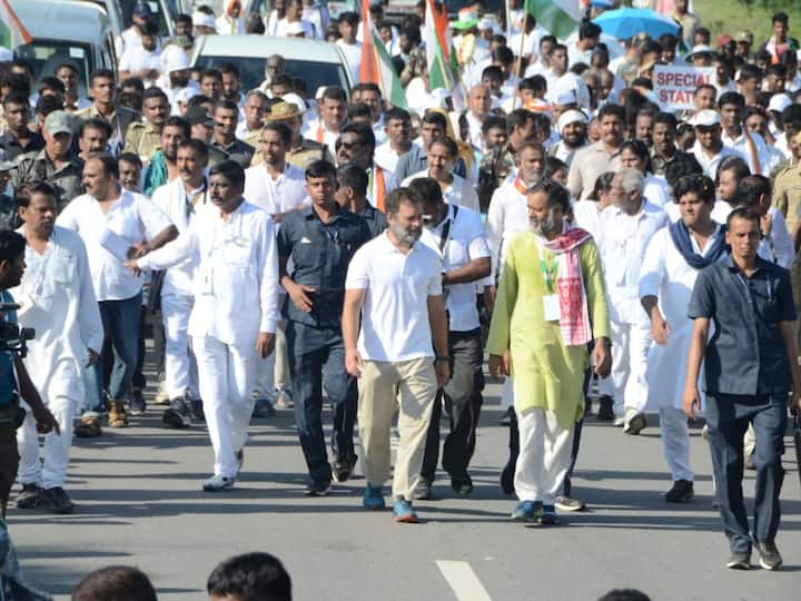 On the first day in AP, Rahul Gandhi's Jodo Yatra went on enthusiastically. Rahul Bharat Jodo Yatra :  అమరావతికే రాహుల్ గాంధీ సపోర్ట్ -  ఏపీలో కోలాహలంగా తొలి రోజు జోడో యాత్ర !