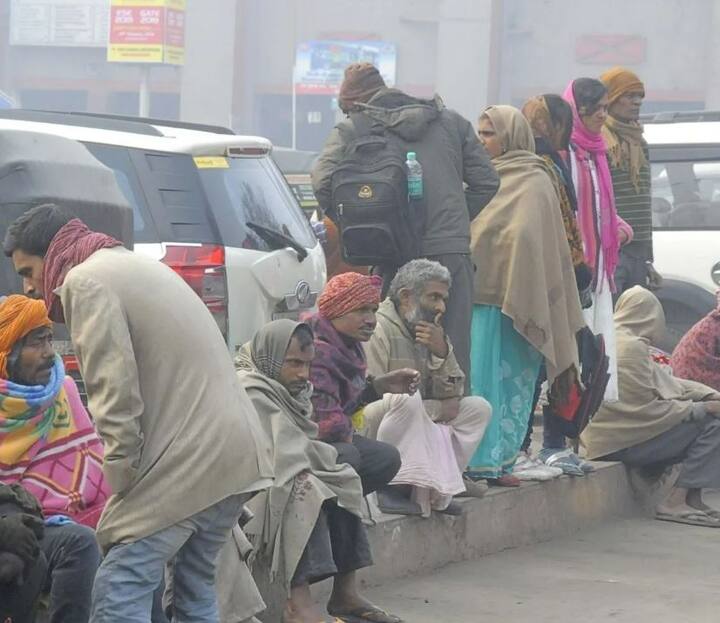 UP Weather Updates Light fog started and cold will increase by end of October Weather Dry Today in up UP Weather Today: यूपी में छाने लगा हल्का कोहरा, इस महीने के अंत तक हो जाएगी ठंड की दस्तक, जानें- आज का मौसम