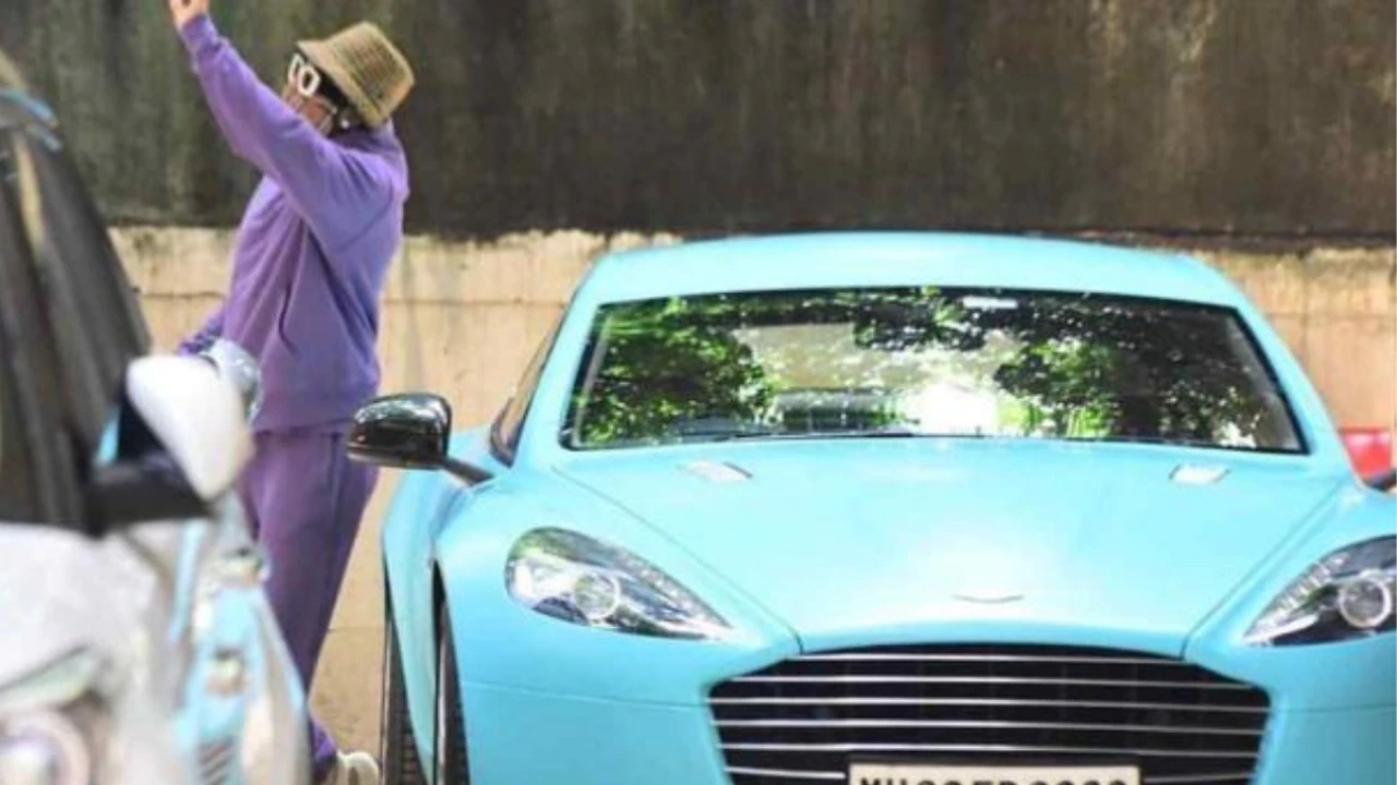 Ranveer Singh Aston Martin: இன்சூரன்ஸ் இல்லாத காரை ஓட்டிய ரன்வீர்சிங்.. ட்விட்டரில் குற்றம் சாட்டிய நெட்டிசன்! நடந்தது என்ன?