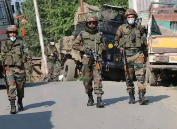 target killing again in shopian terrorists attacked with grenades and killed two laborers were from up Target Killing: ਜੰਮੂ-ਕਸ਼ਮੀਰ 'ਚ ਮੁੜ ਤੋਂ ਟਾਰਗੇਟ ਕਿਲਿੰਗ, ਸ਼ੋਪੀਆਂ 'ਚ ਅੱਤਵਾਦੀਆਂ ਨੇ ਪ੍ਰਵਾਸੀ ਮਜ਼ਦੂਰਾਂ 'ਤੇ ਗ੍ਰੇਨੇਡ ਨਾਲ ਕੀਤਾ ਹਮਲਾ