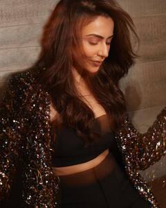 PHOTO: हुस्न है सुहाना.. रकुल प्रीत सिंहचा क्लासी लूक चर्चेत!