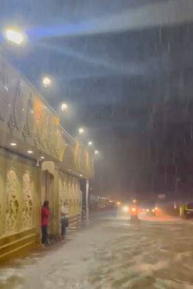 पुण्यात तुफान पाऊस, रस्त्यांना नद्यांचं स्वरुप