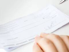 Cheque Tips: બેંકે તમારો ચેક નકારી કાઢ્યો છે! આ કારણોસર ચેક ચૂકવનાર પર થઈ શકે છે કાયદાકીય કાર્યવાહી