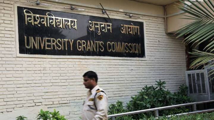 UGC directs Implementation of the Syllabus of Cyber Security Courses at the Undergraduate and Post Graduate levels Cyber Security Course: UGC એ યુનિવર્સિટી, કોલેજોને આપ્યો મોટો આદેશ; શરૂ કરો સાઇબર સિક્યોરિટી કોર્સ