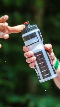 தண்ணீர் குடிக்கனும்னு தெரியும், ஆனா எப்படி குடிக்கனும்னு தெரியுமா?