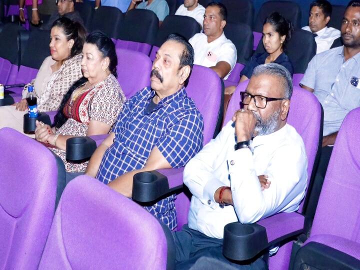 Former Sri Lanka President Mahinda Rajapaksa Watched Ponniyin Selvan Movie in Theater Colombo Rajapaksa Watched PS-1 : 