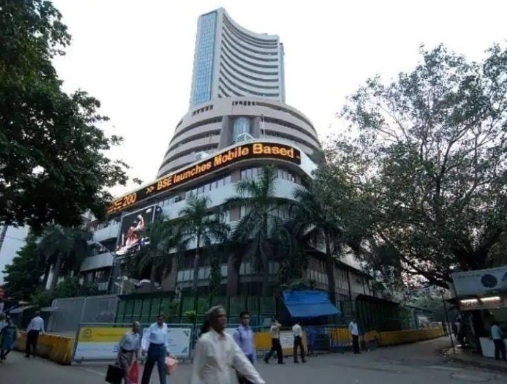 Indian stock market closed sharply for the fourth consecutive trading session, buying in FMCG stocks Stock Market Closing: ਭਾਰਤੀ ਸ਼ੇਅਰ ਬਾਜ਼ਾਰ ਲਗਾਤਾਰ ਚੌਥੇ ਕਾਰੋਬਾਰੀ ਸੈਸ਼ਨ 'ਚ ਤੇਜ਼ੀ ਨਾਲ ਹੋਇਆ ਬੰਦ, FMCG ਸ਼ੇਅਰਾਂ 'ਚ ਖਰੀਦਦਾਰੀ