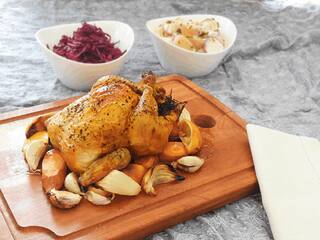 Roast Chicken: அசத்தலான சுவை மிகுந்த ரோஸ்ட் சிக்கன் செய்வது எப்படி? இப்படித்தான்!