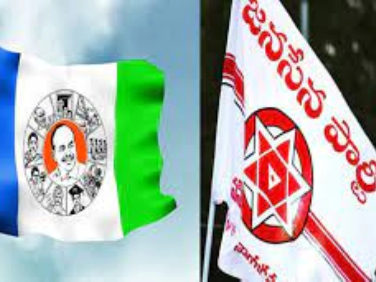 Tirupati Politics : తిరుపతిలో పవన్ పోటీ చేస్తారని ప్రచారం -  జనసేన, వైఎస్ఆర్‌సీపీ పోటాపోటీ రాజకీయాలు!