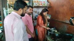 PHOTO: पंकजा मुंडे यांनी ताफा थांबवून स्वतः बनवला PM चहा